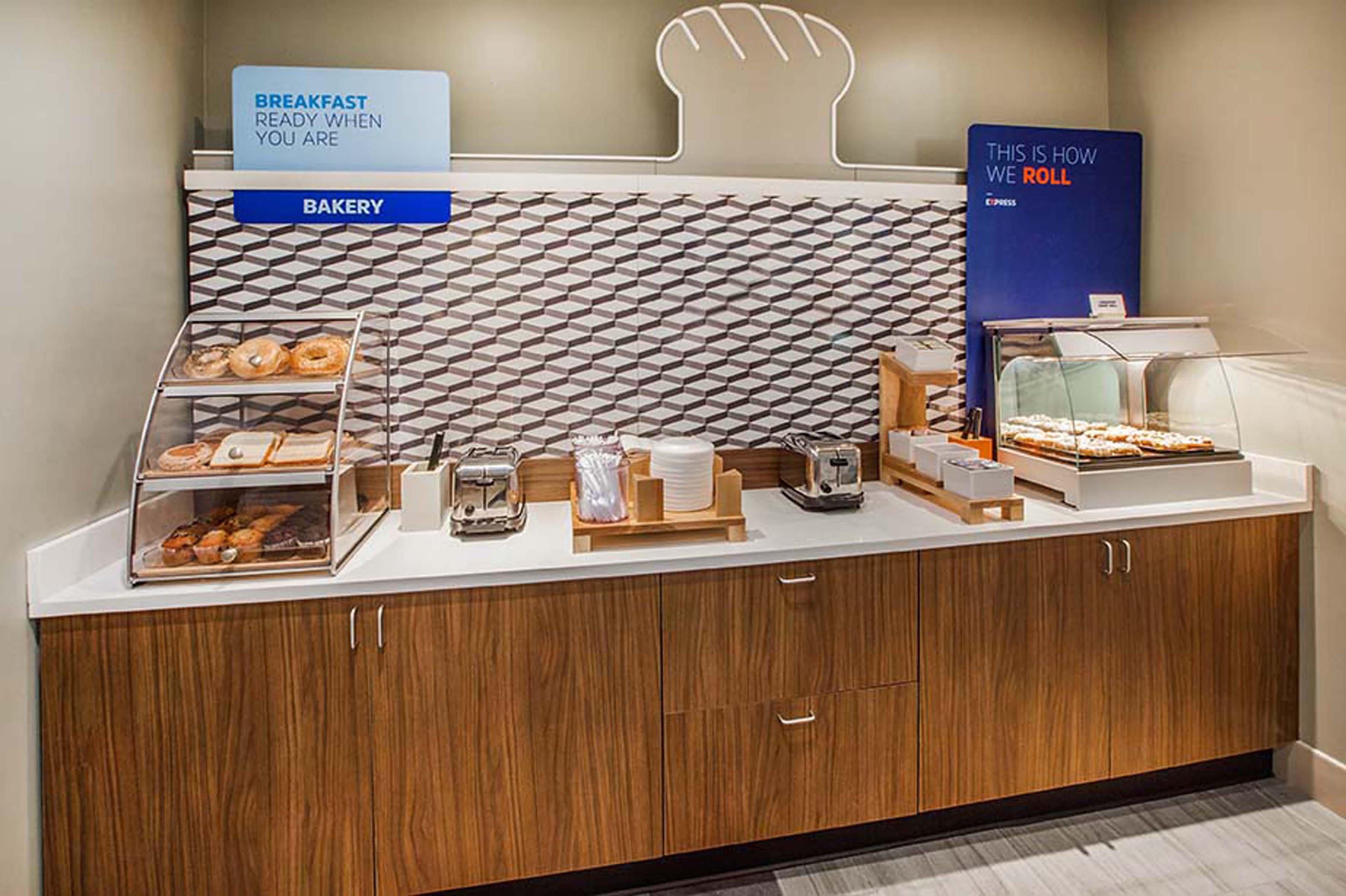 Holiday Inn Express And Suites - Bradford By Ihg Eksteriør bilde