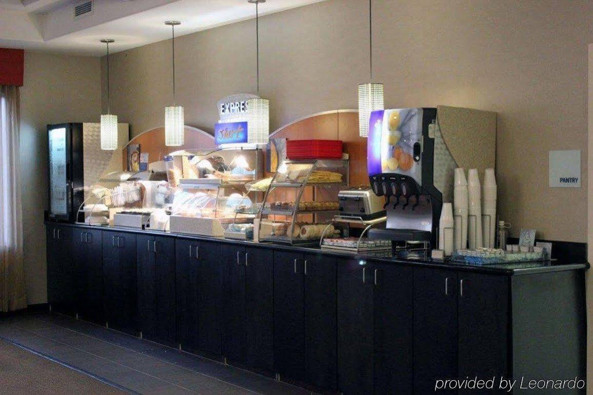 Holiday Inn Express And Suites - Bradford By Ihg Eksteriør bilde